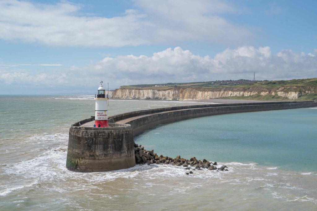 Port de Newhaven et son phare vus depuis le Ferry à l'arrivée 