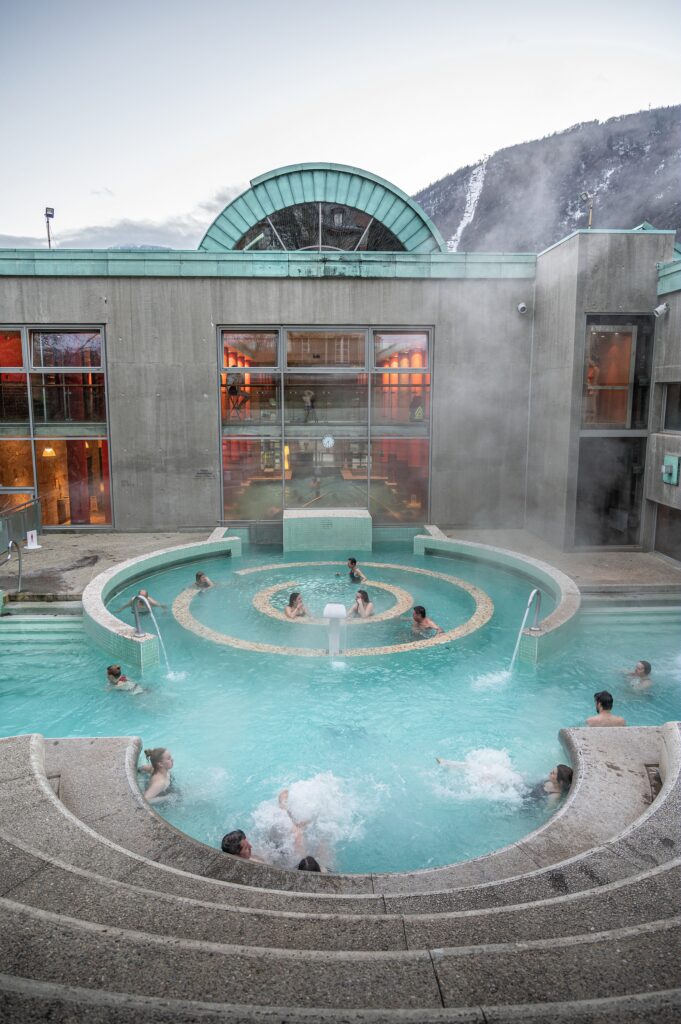 Les bains du Couloubret à Ax-les-Thermes en Ariège, détente après une journée de ski 