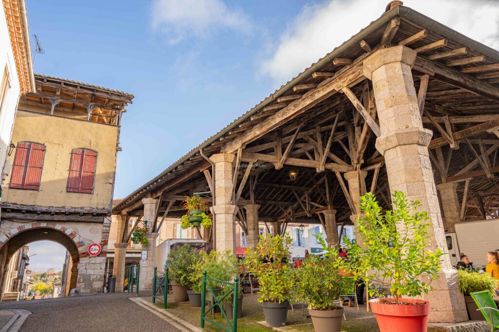 Le marché de Gimont - découvrir le Gers en train, Guillaume Payen Voyage