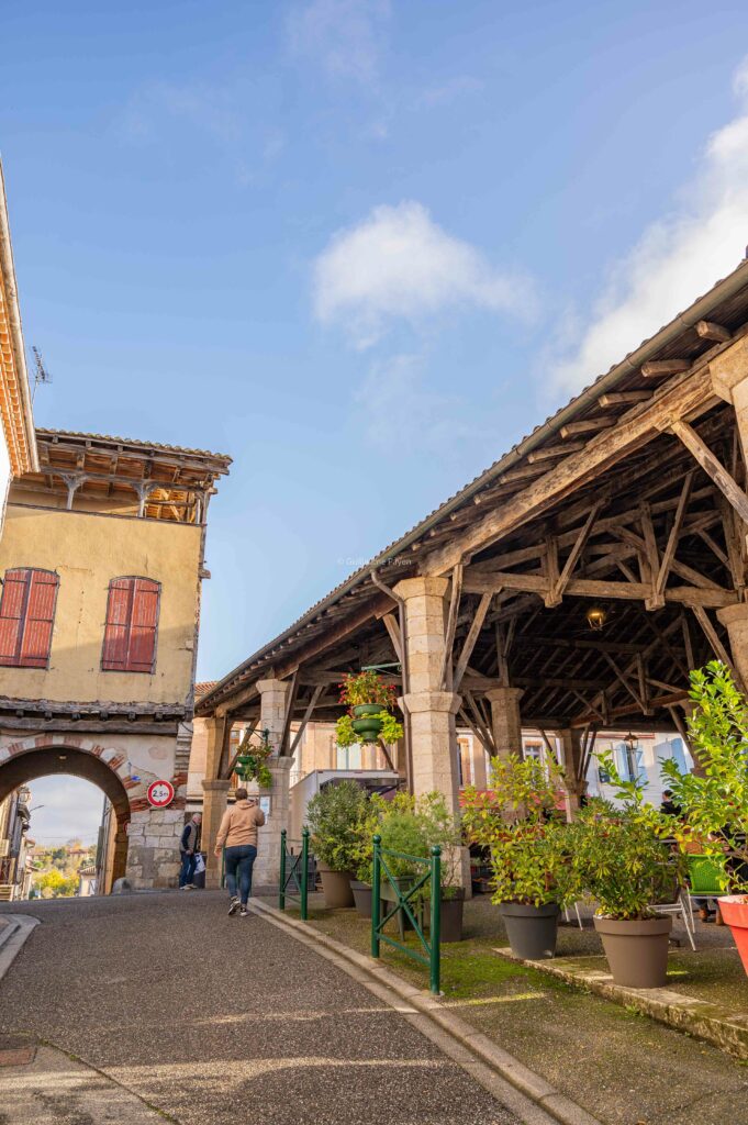 Le marché de Gimont - découvrir le Gers en train, Guillaume Payen Voyage