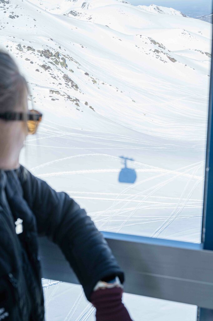 La célèbre passerelle du Pic du Midi accessible en train et en car - Guillaume Payen blog Voyage 