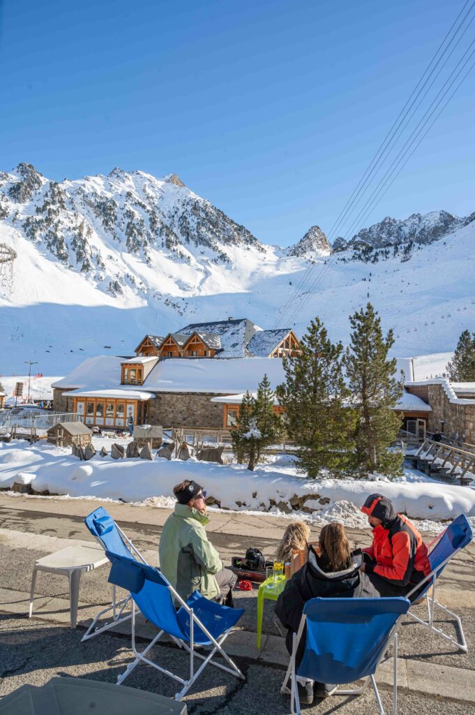 La célèbre passerelle du Pic du Midi accessible en train et en car - Guillaume Payen blog Voyage 