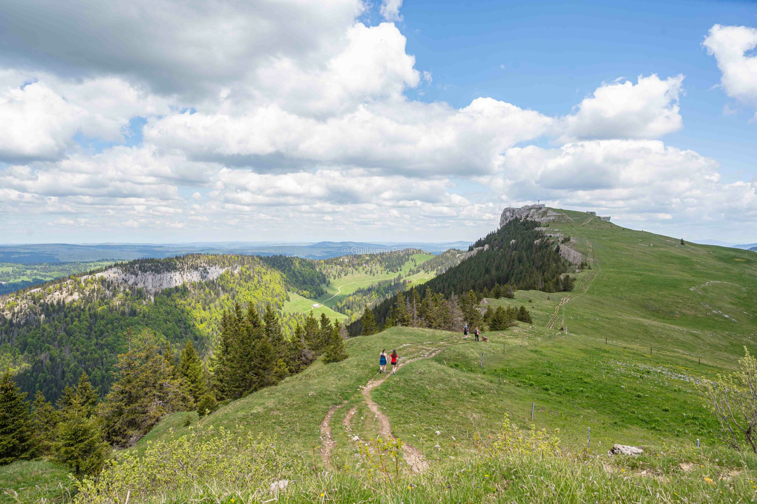 Le Tour des Alpages depuis Sainte-Croix Le Tour des Alpages depuis Sainte-Croix
