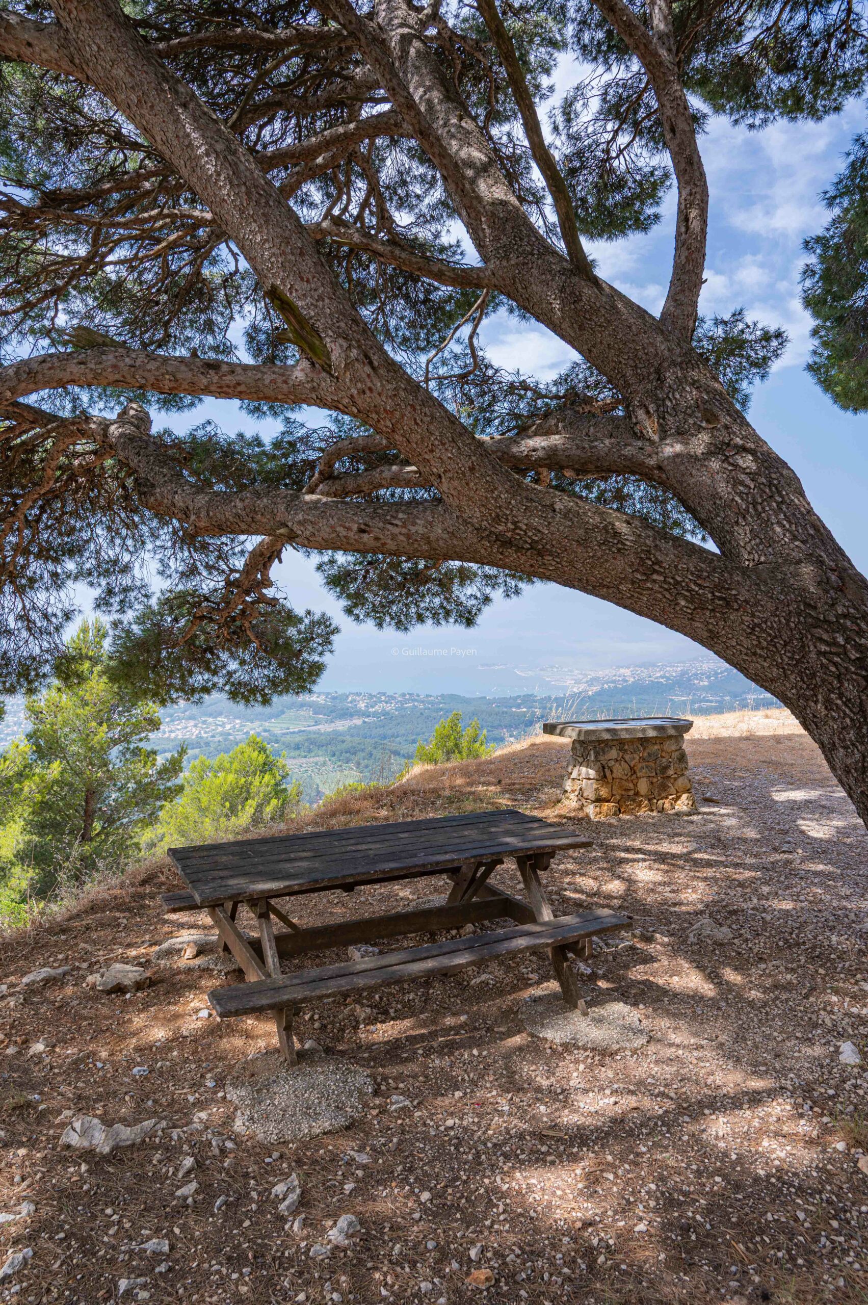 randonnée massif du Gros Cerveau proche de Toulon randonnée massif du Gros Cerveau proche de Toulon