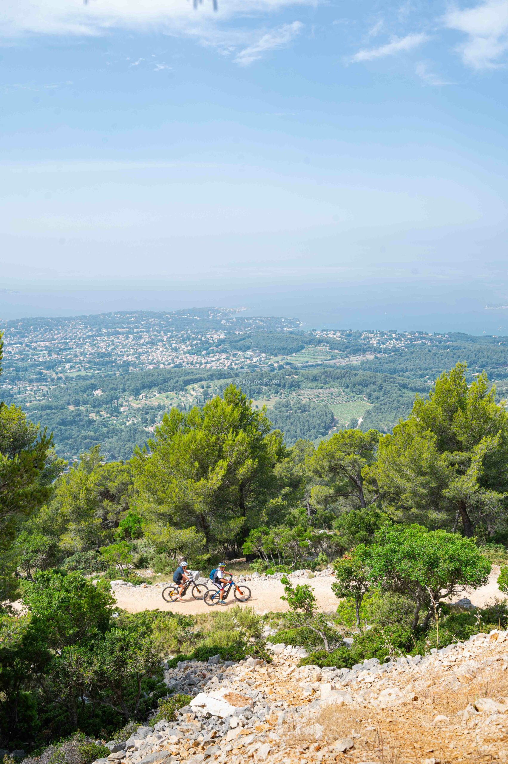randonnée massif du Gros Cerveau proche de Toulon randonnée massif du Gros Cerveau proche de Toulon