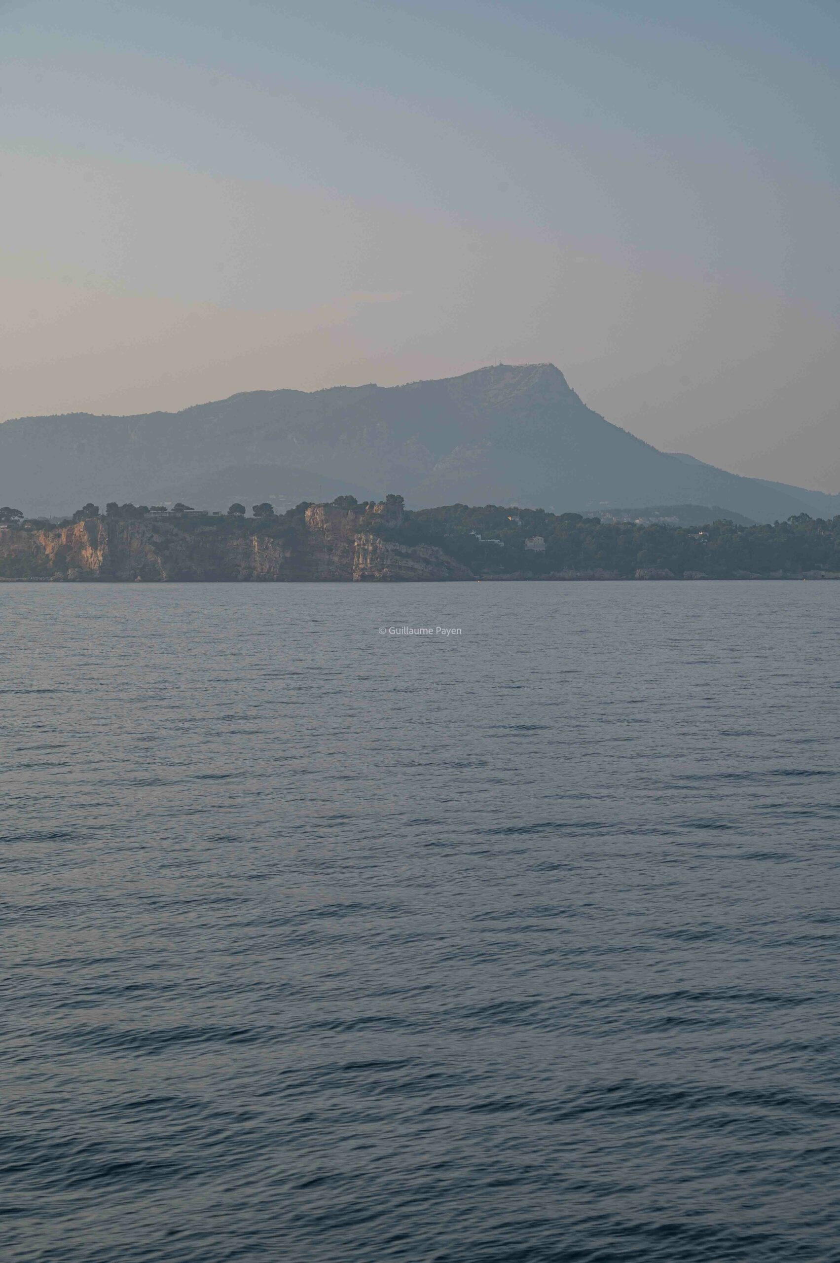 croisière vigneronne au coucher de soleil avec les bateliers de la côte d'Azur - Toulon croisière vigneronne au coucher de soleil avec les bateliers de la côte d'Azur - Toulon
