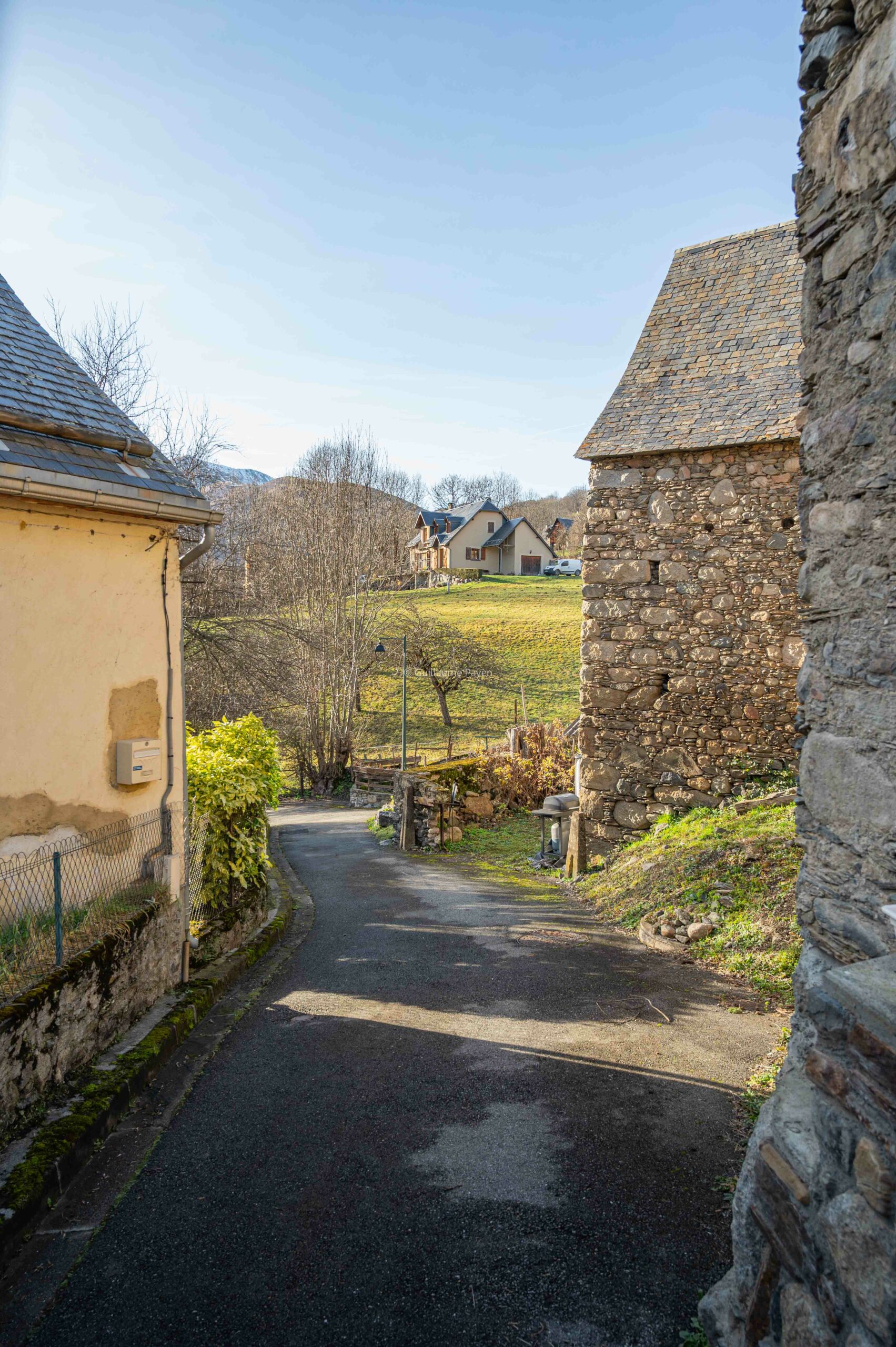 Castillon-de-Larboust beau village dans les Pyrénées 