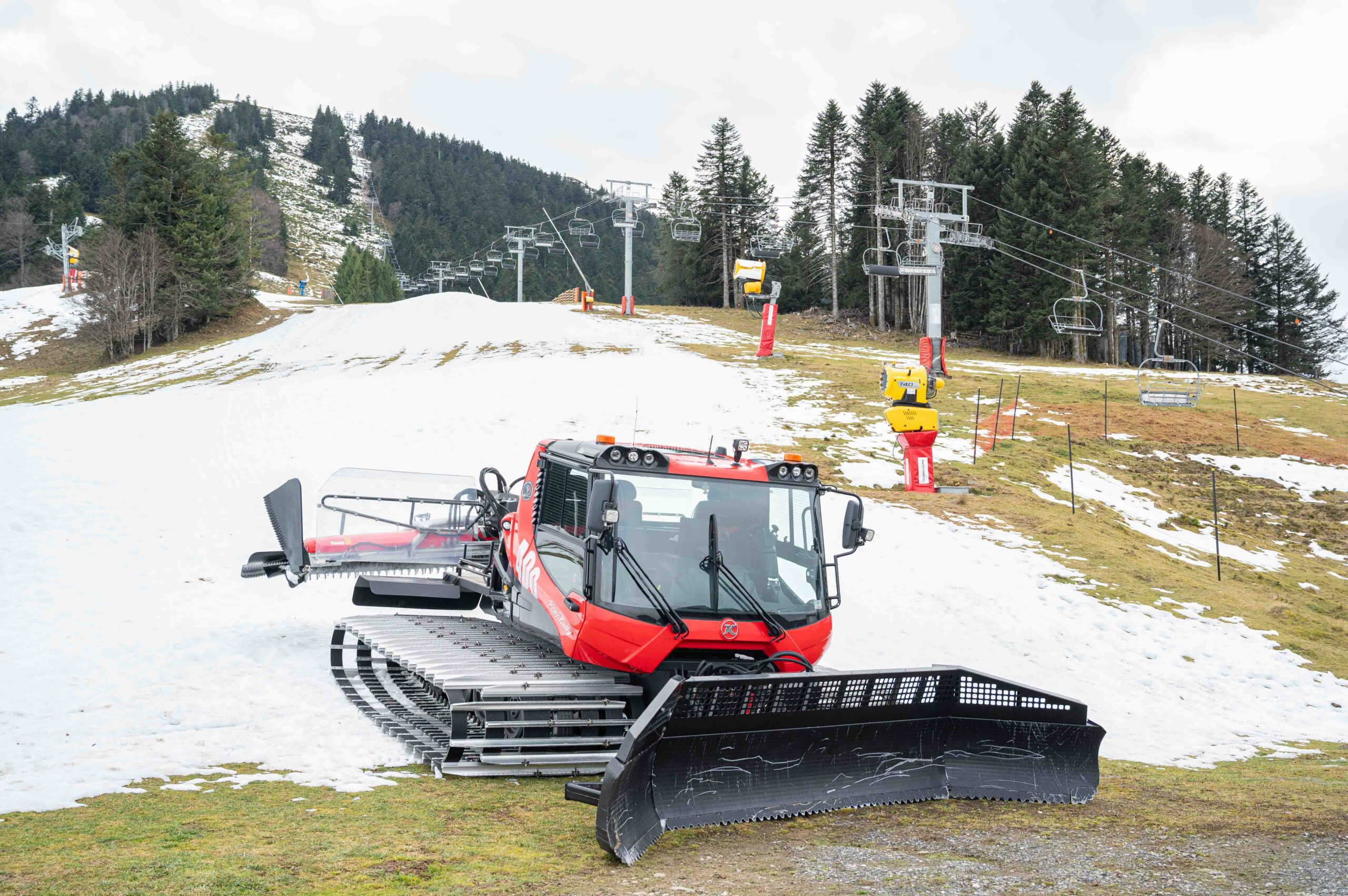 Vue sur les pistes de la station du Mourtis