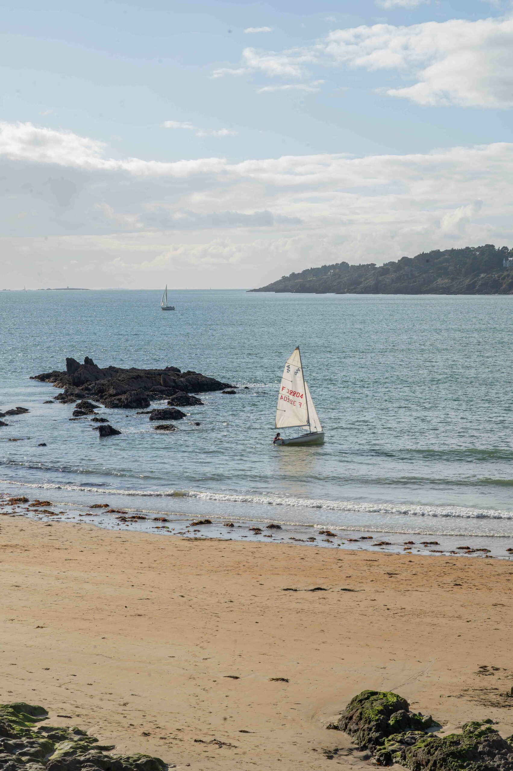 Plage de Kerfany dans les Rias Finistère Bretagne