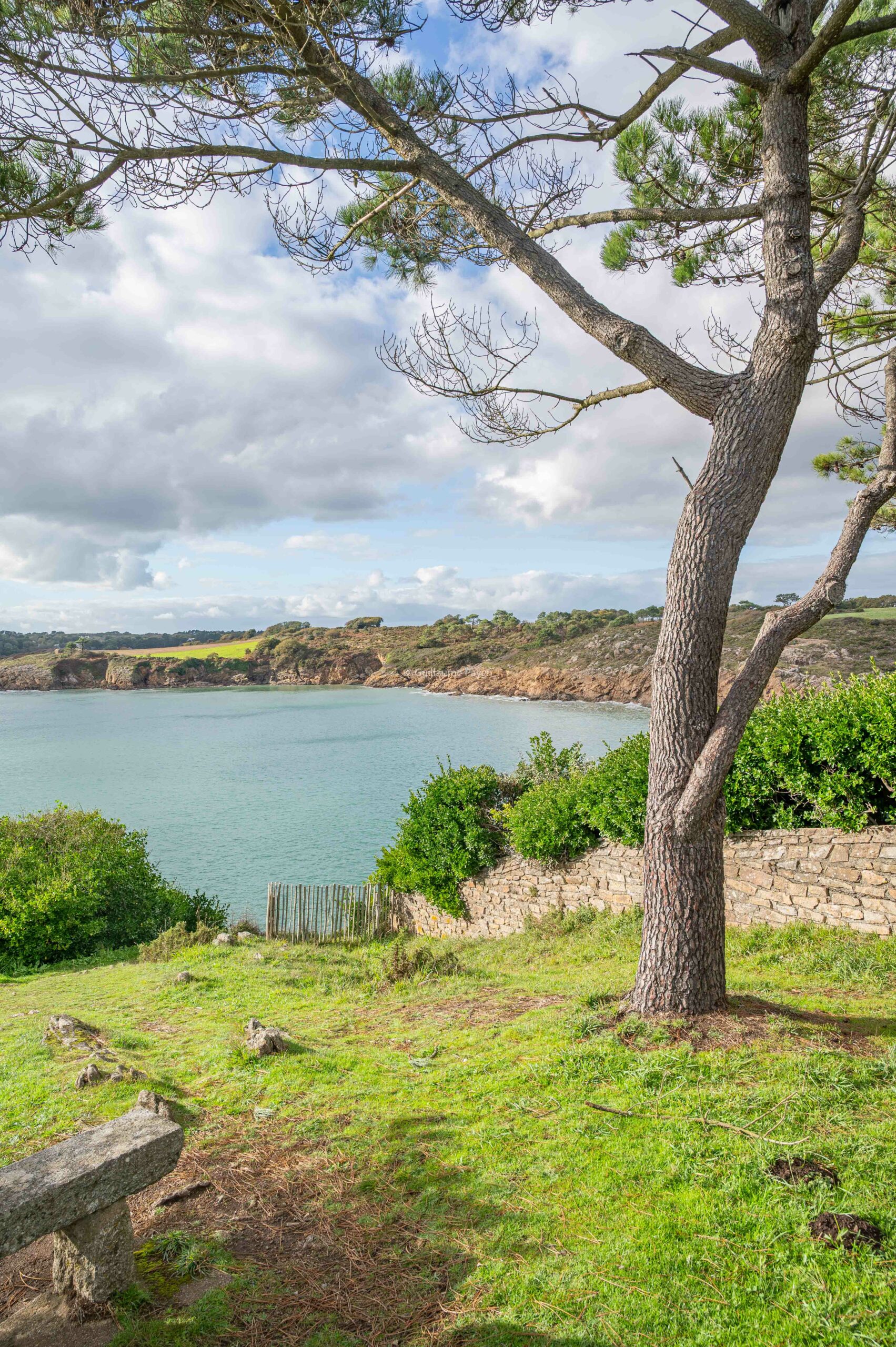 Plage de Kerfany dans les Rias Finistère Bretagne